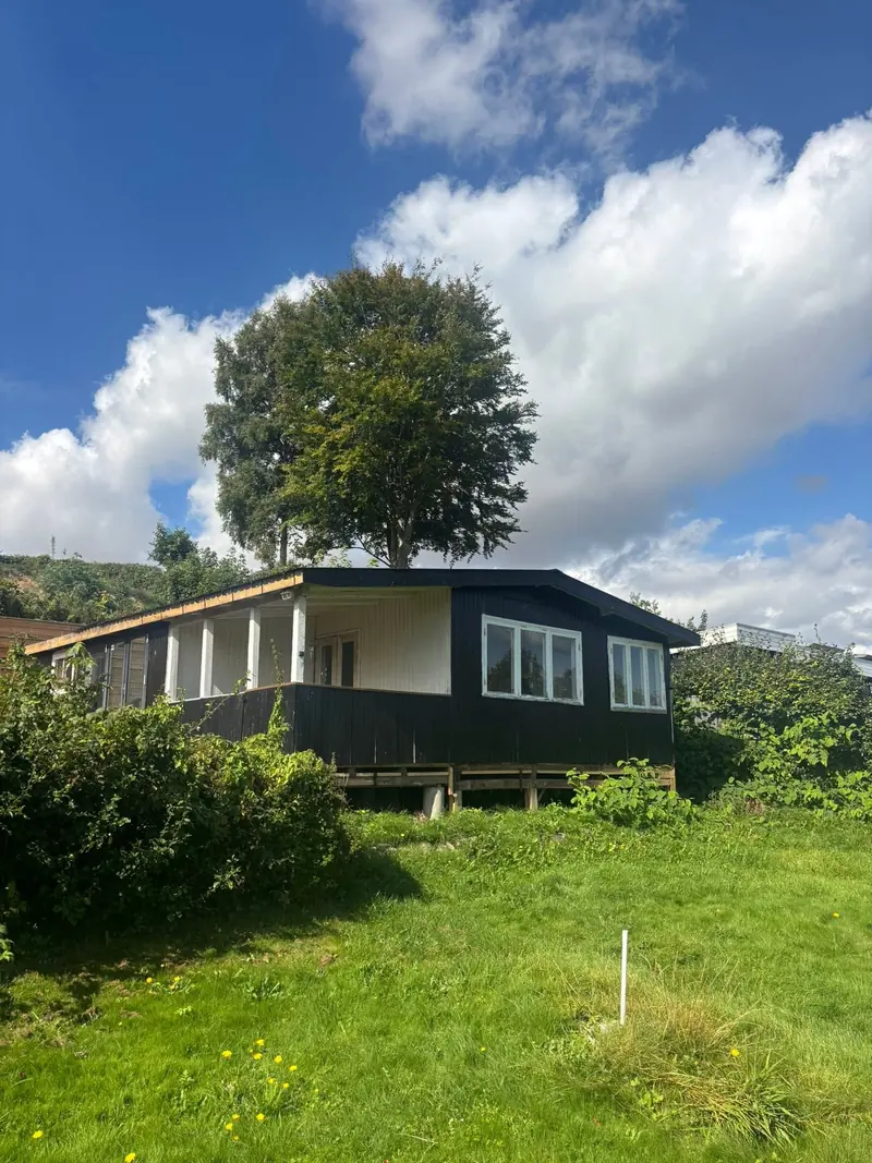 Sommerhus før nedrivning